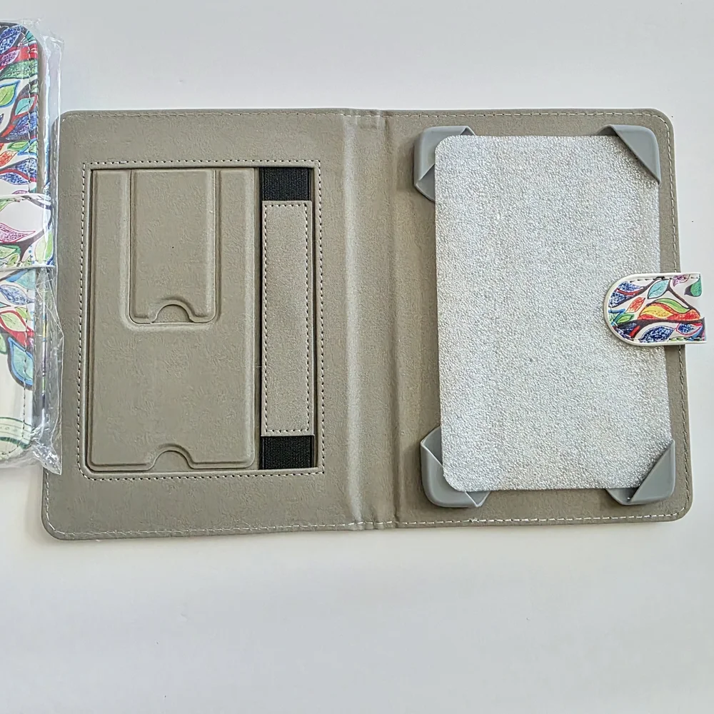 Colorful Tree Design. Universal Case For 6-7
